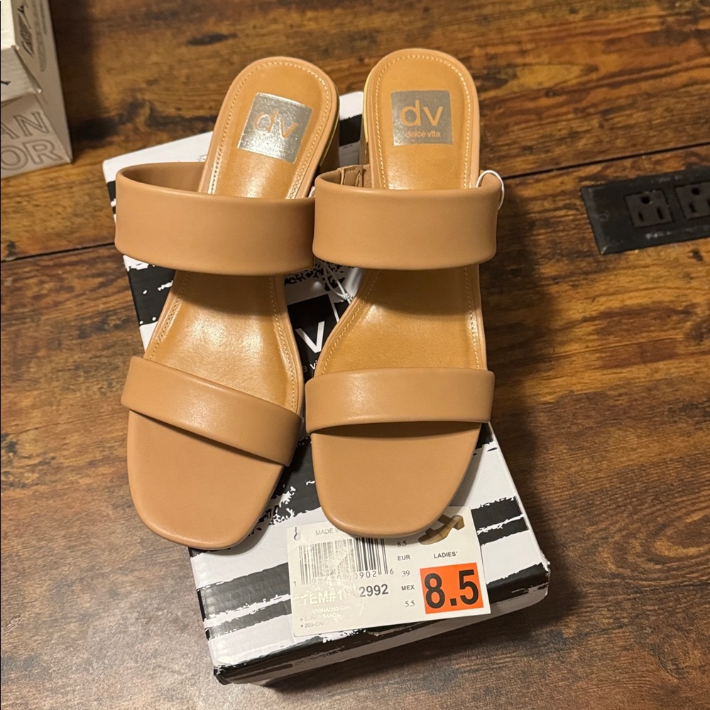 DV by Dolce Vita Women's Sharona Block Heel Sandals size 8.5 - Picture 5 of 7